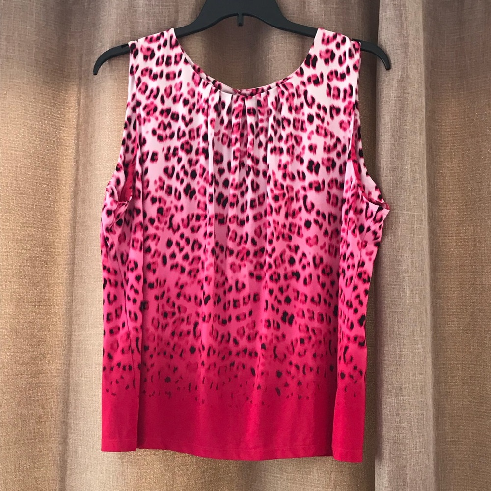 NWOT. CALVIN KLEIN PINK TOP